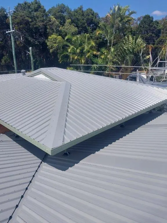 Storm Claims Assist Gray Roof
